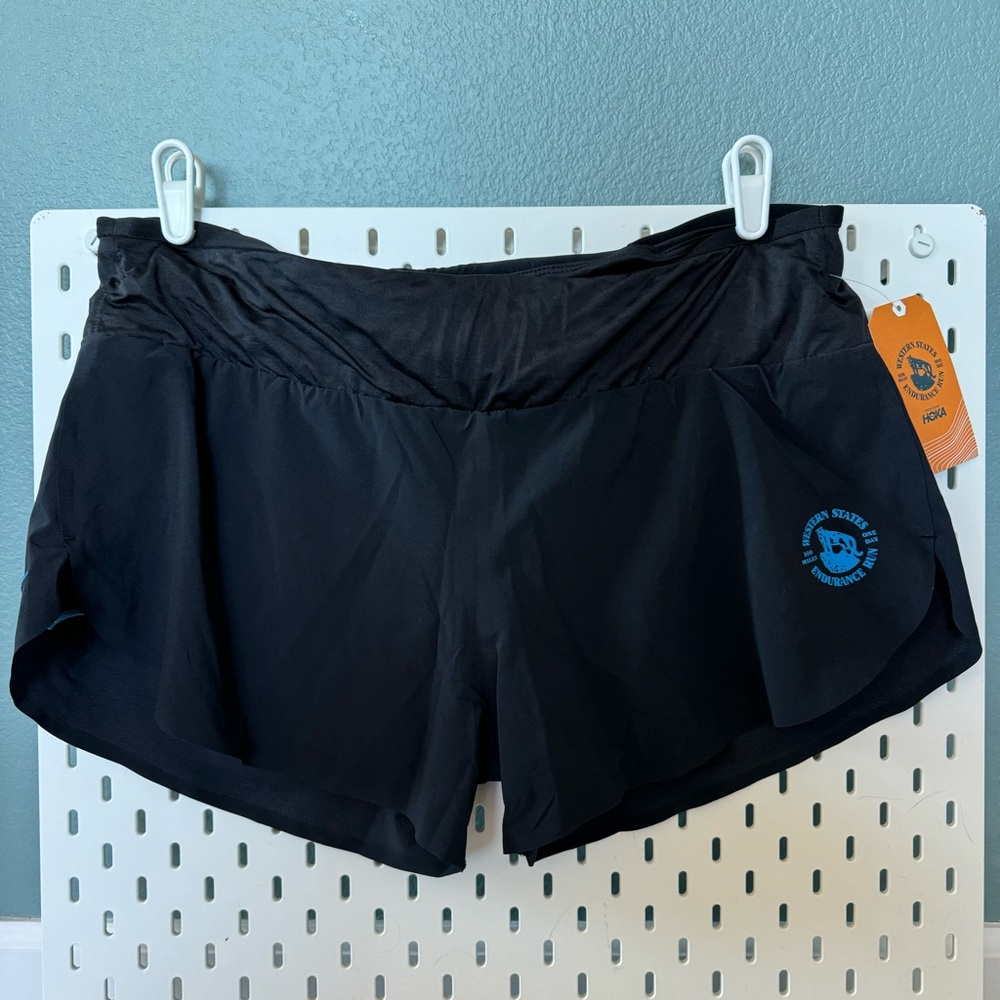 NWT Hoka Rabbit smashem 3” running shorts XL